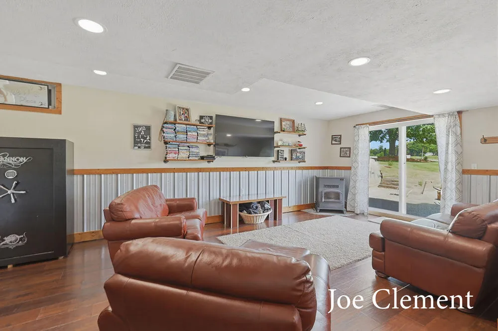 5455 E 112th Street Ensley Township, MI 49327