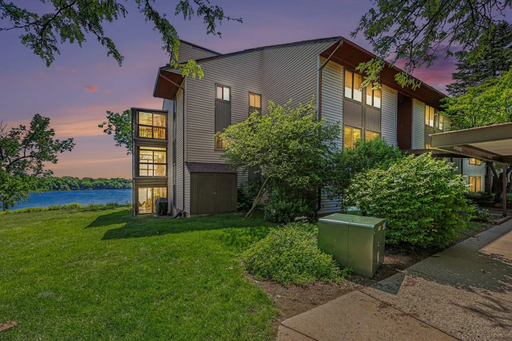 550 Cliffs Drive #301 C Ypsilanti Charter Township, MI 48198