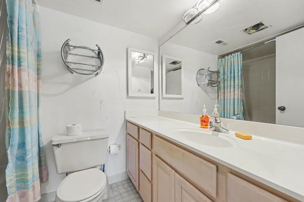 550 Cliffs Drive #301 C Ypsilanti Charter Township, MI 48198