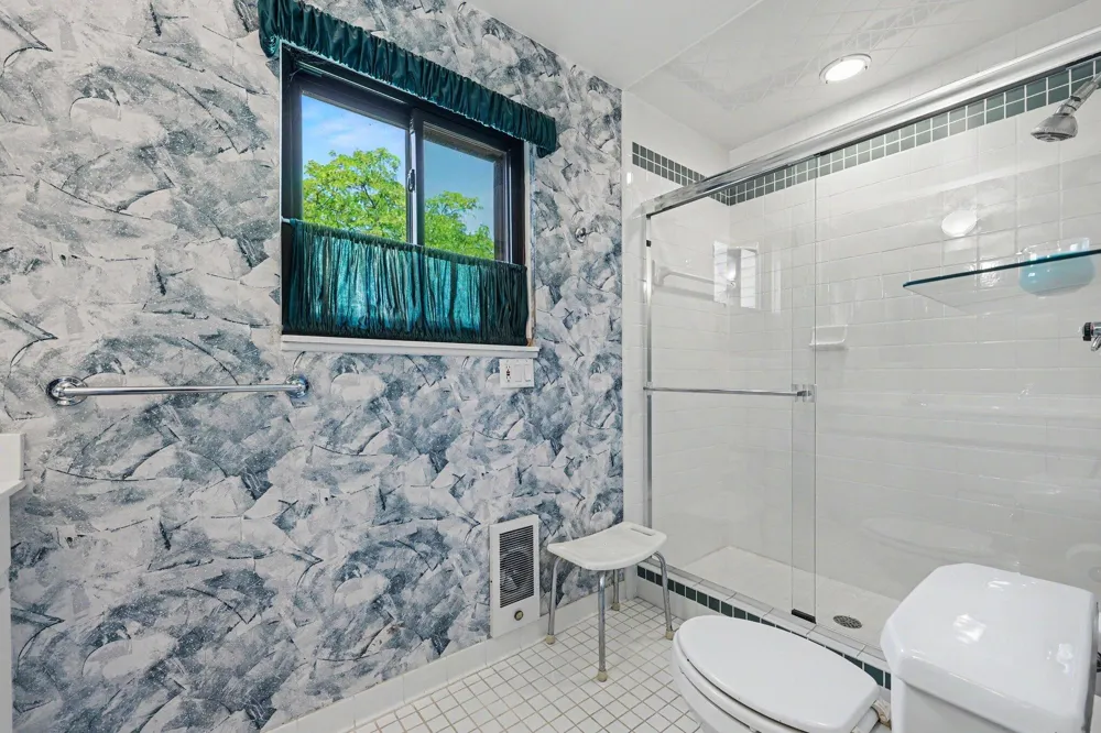 550 Cliffs Drive #301 C Ypsilanti Charter Township, MI 48198
