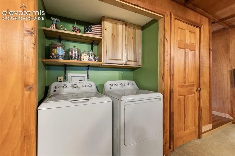 11396 County Road 102 Guffey, CO 80820
