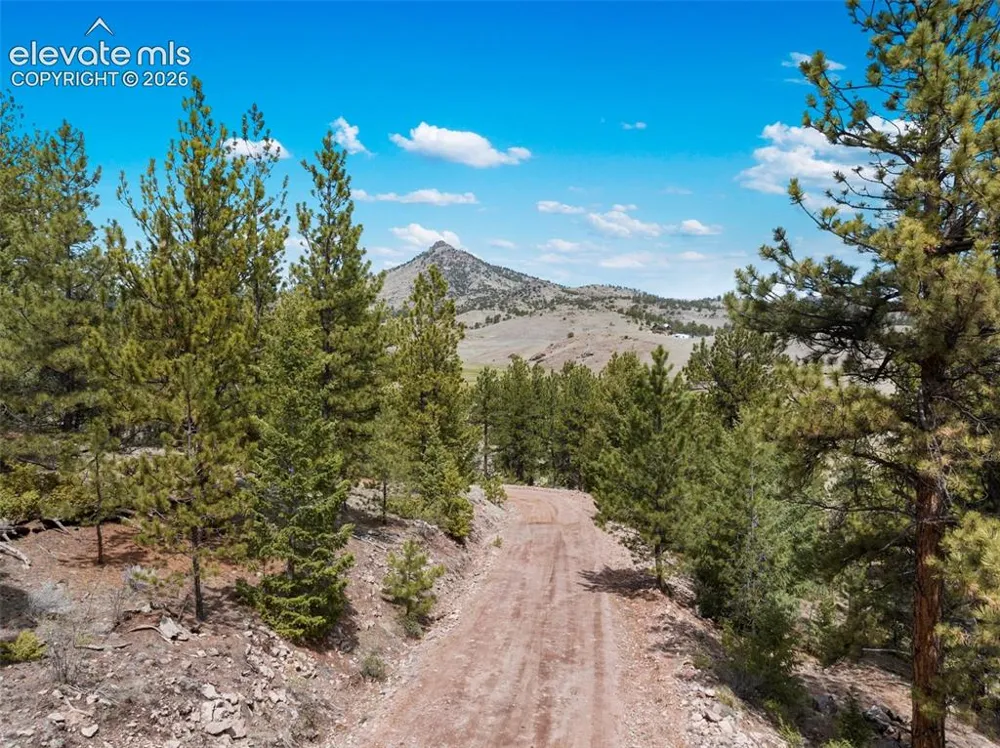 11396 County Road 102 Guffey, CO 80820