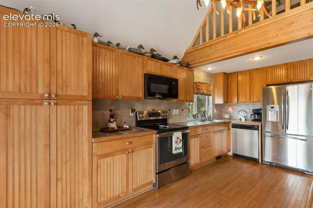 11396 County Road 102 Guffey, CO 80820