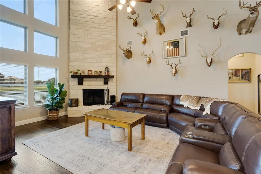 1035 Hickory Lane Howe, TX 75459