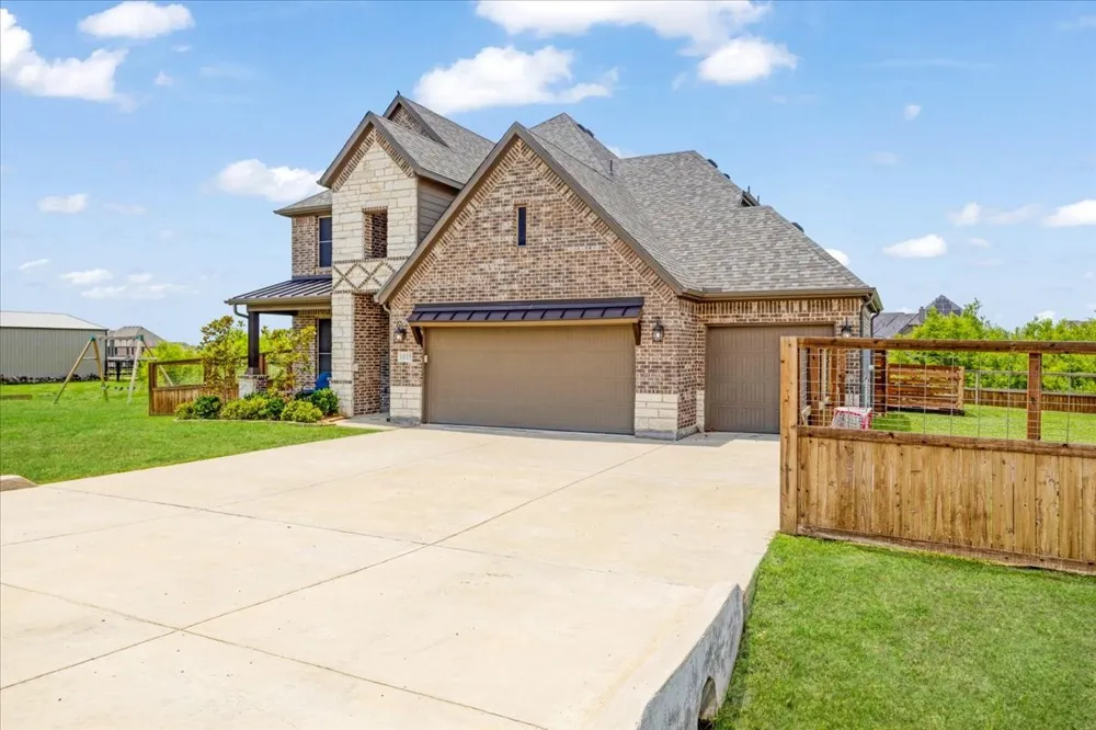 1035 Hickory Lane Howe, TX 75459