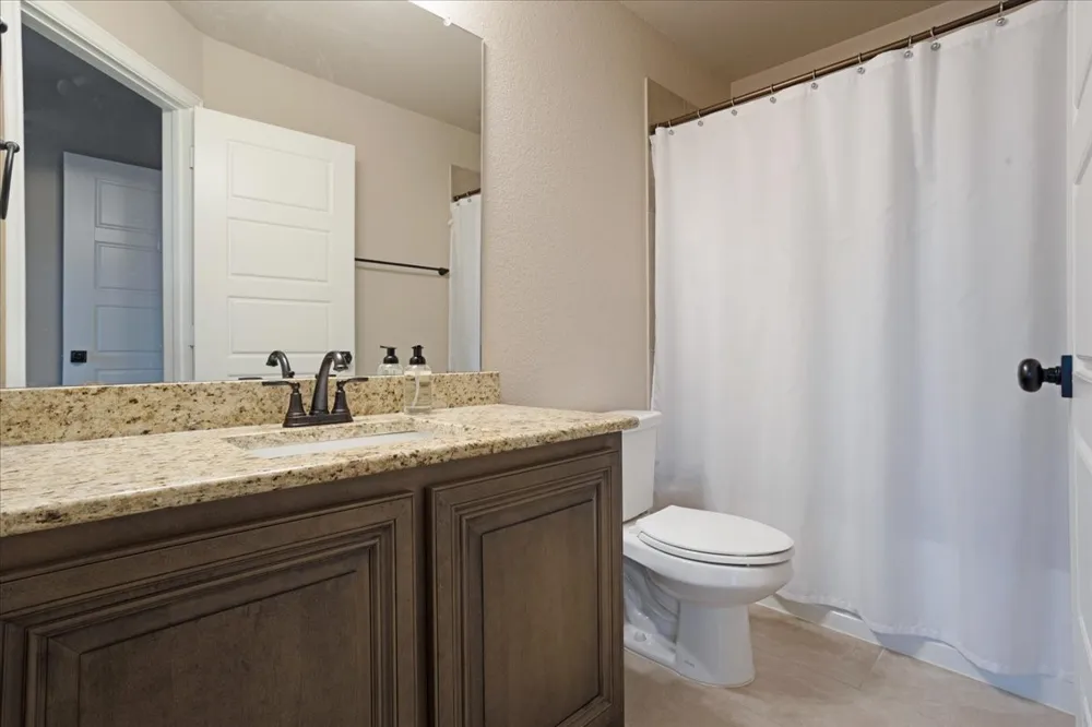 1035 Hickory Lane Howe, TX 75459