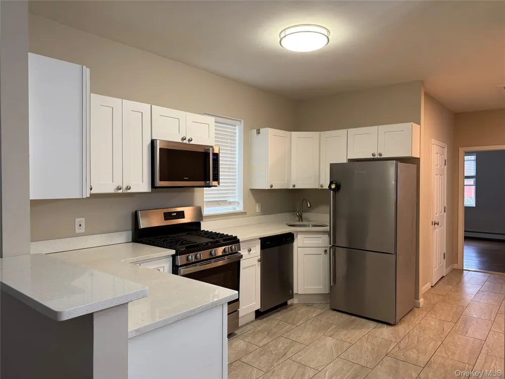 76 Van Cott Avenue Hempstead, NY 11550