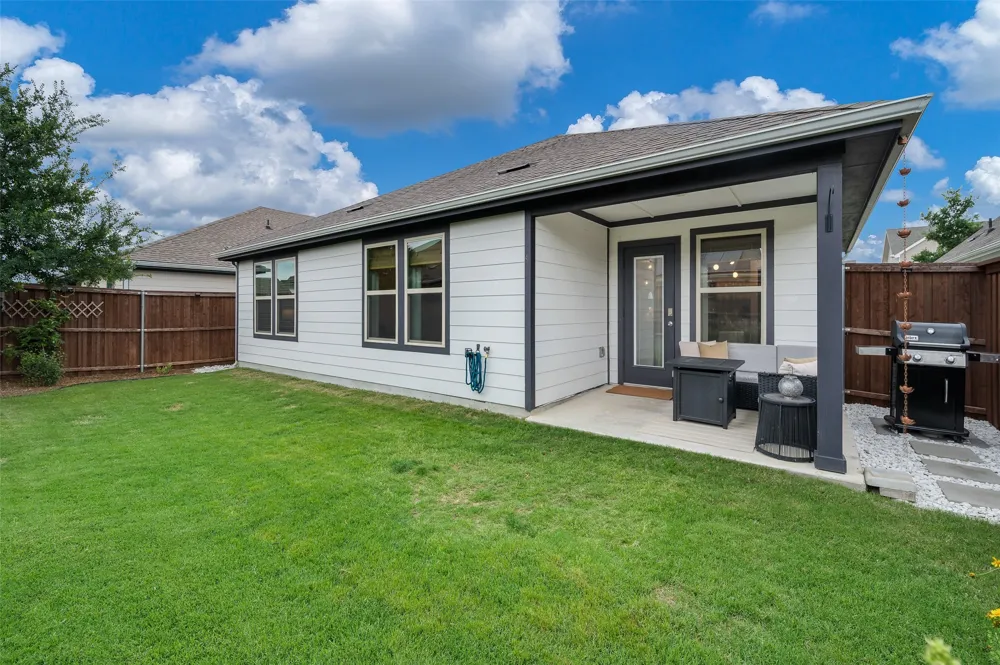 11204 W Pond Drive Providence Village, TX 76227