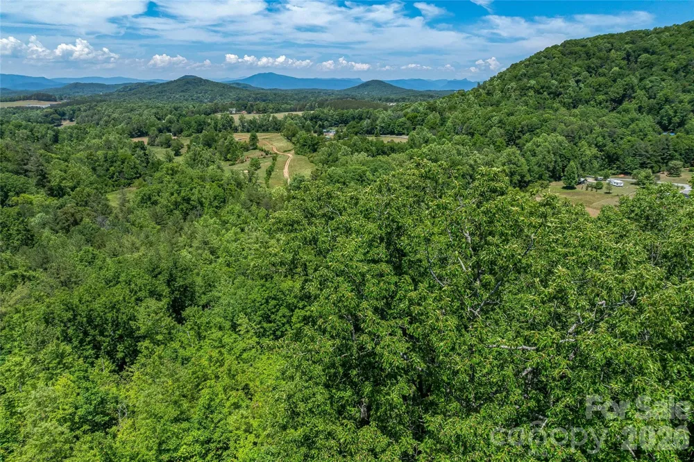 180 Fat Wall Road Marion, NC 28752