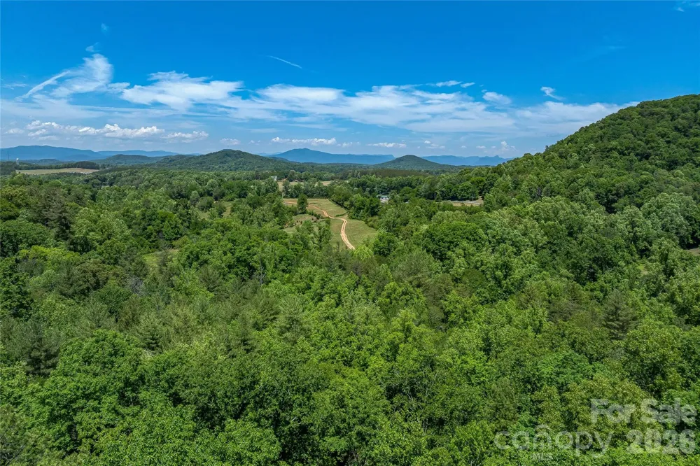 180 Fat Wall Road Marion, NC 28752