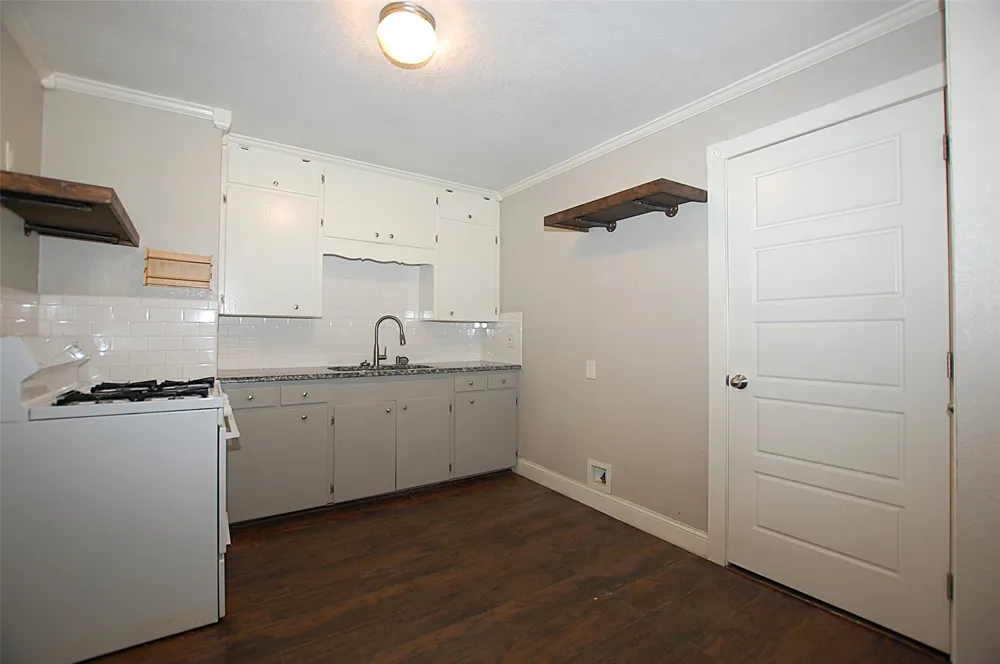 106 W Church Street Crandall, TX 75114