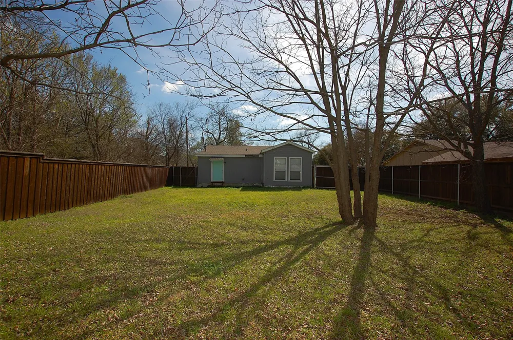 106 W Church Street Crandall, TX 75114