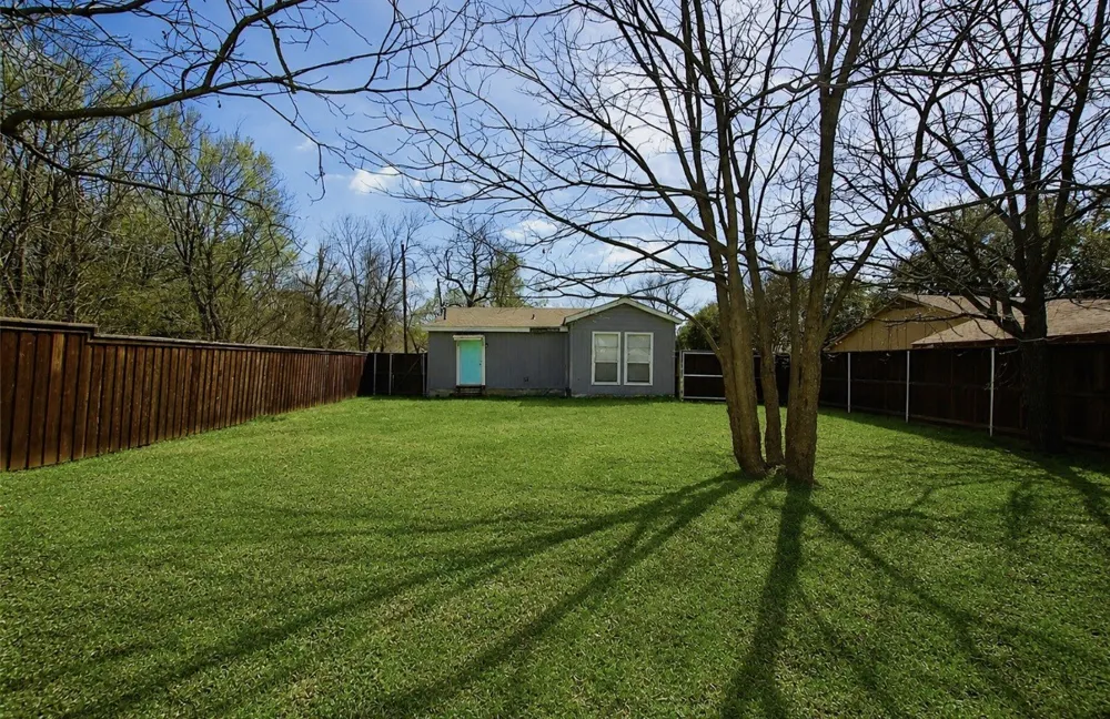 106 W Church Street Crandall, TX 75114