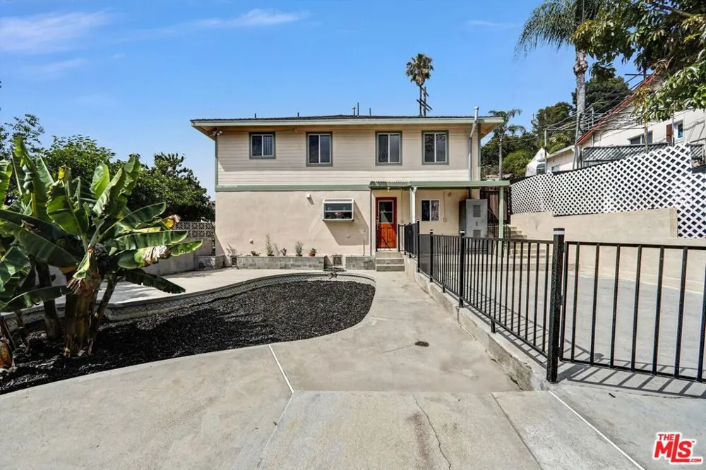 2326 Arthur Street Los Angeles, CA 90065