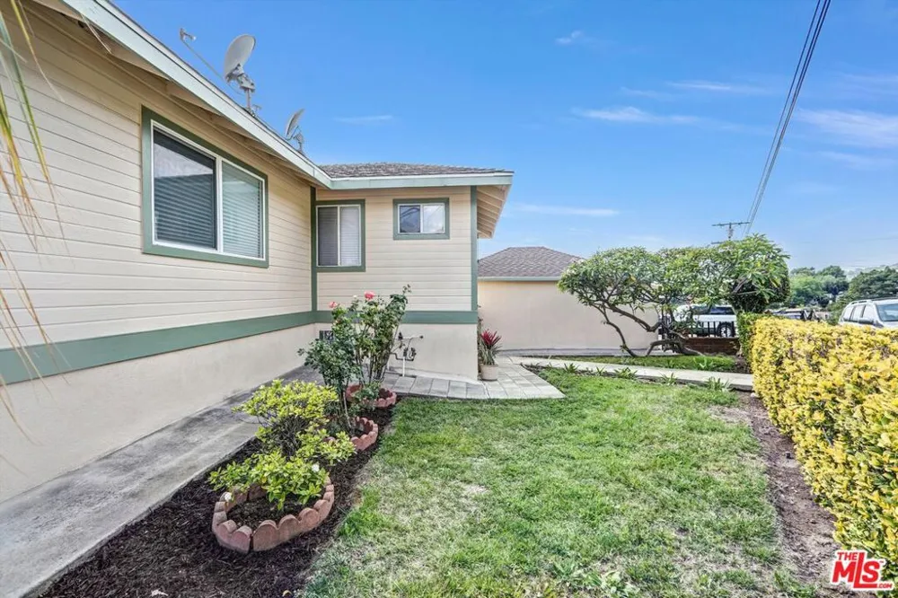 2326 Arthur Street Los Angeles, CA 90065