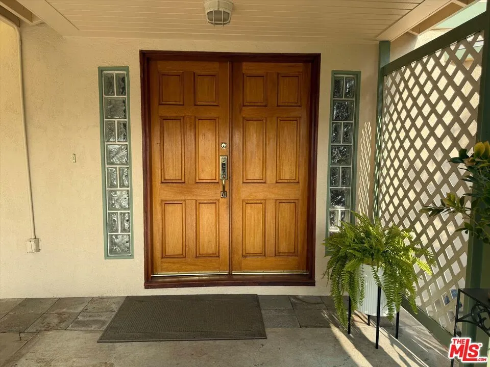 2326 Arthur Street Los Angeles, CA 90065