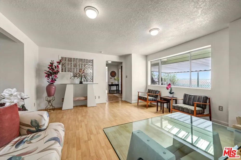 2326 Arthur Street Los Angeles, CA 90065