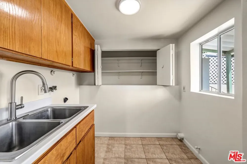 2326 Arthur Street Los Angeles, CA 90065