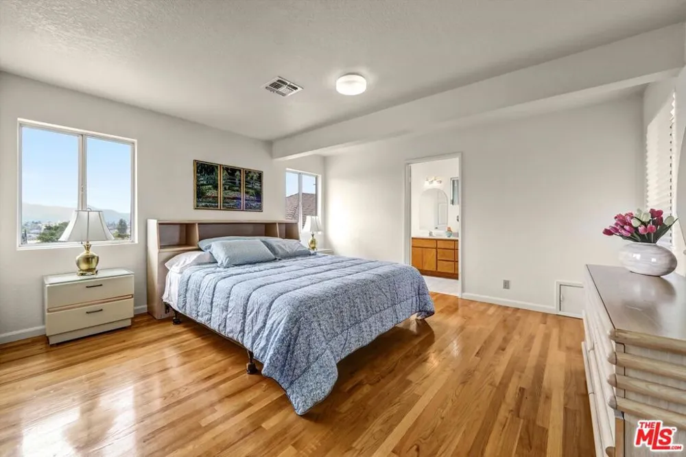 2326 Arthur Street Los Angeles, CA 90065