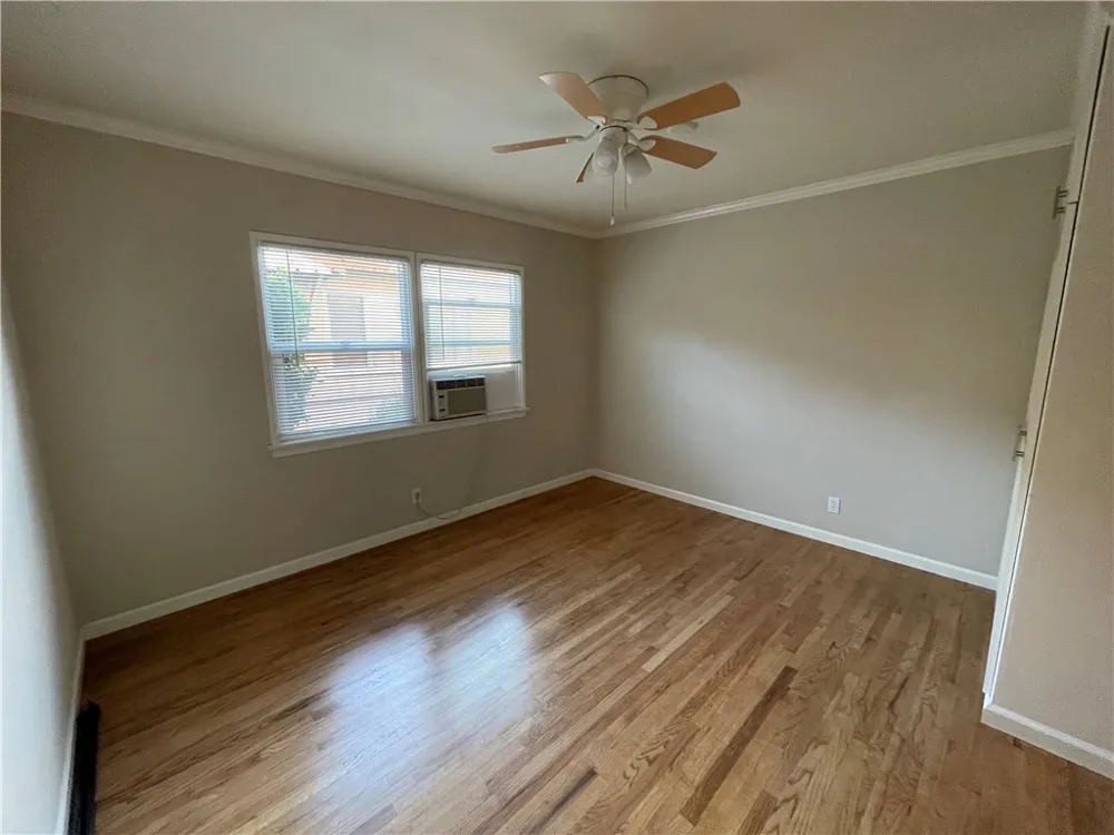 3311 W Alameda #E Burbank, CA 91505