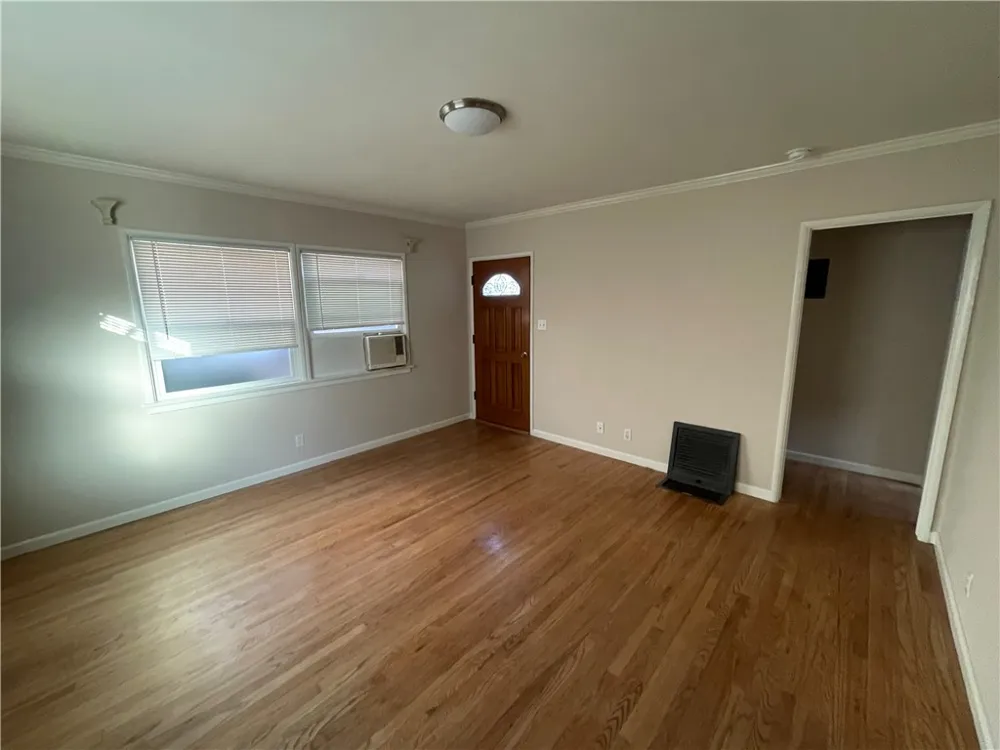 3311 W Alameda #E Burbank, CA 91505