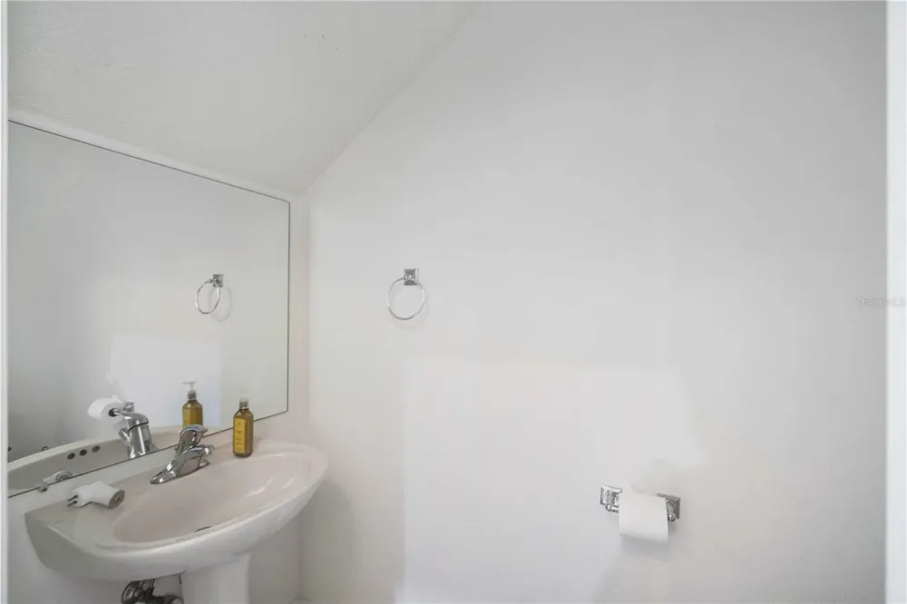 2974 ESTANCIA PLACE Clearwater, FL 33761