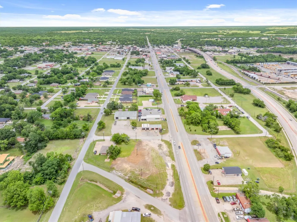 1008 S Virginia Street Terrell, TX 75160