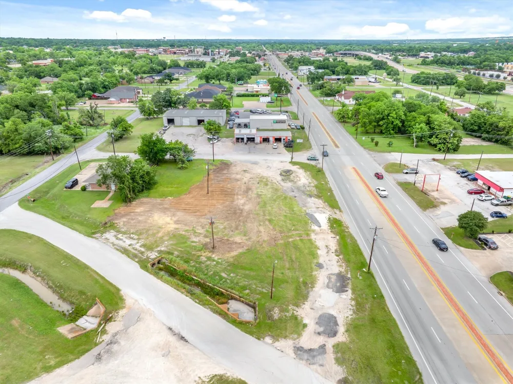 1008 S Virginia Street Terrell, TX 75160