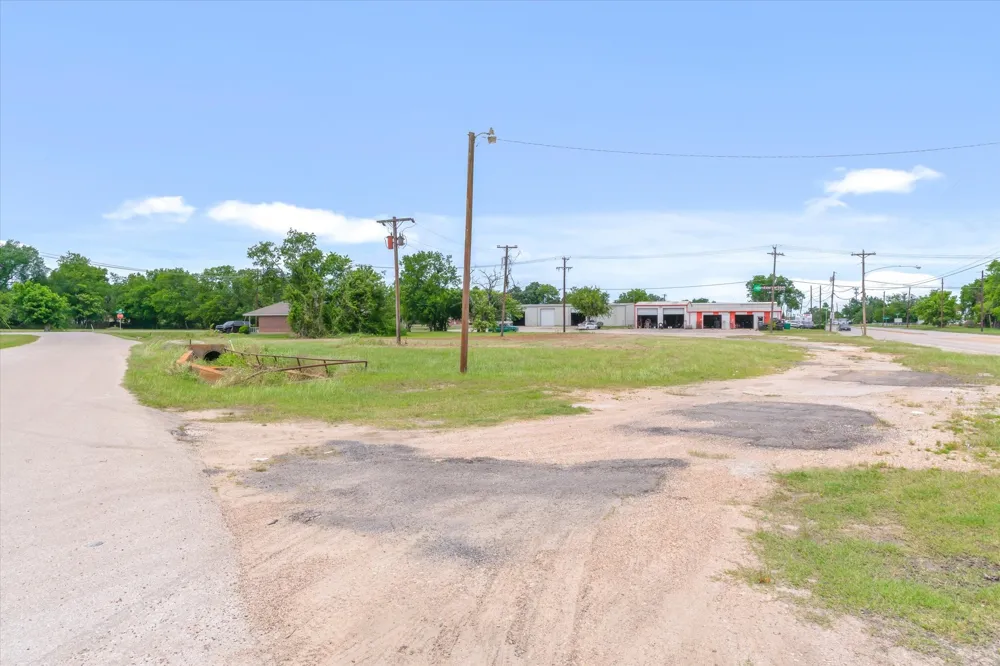 1008 S Virginia Street Terrell, TX 75160