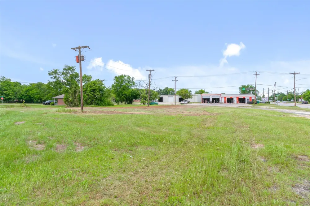 1008 S Virginia Street Terrell, TX 75160