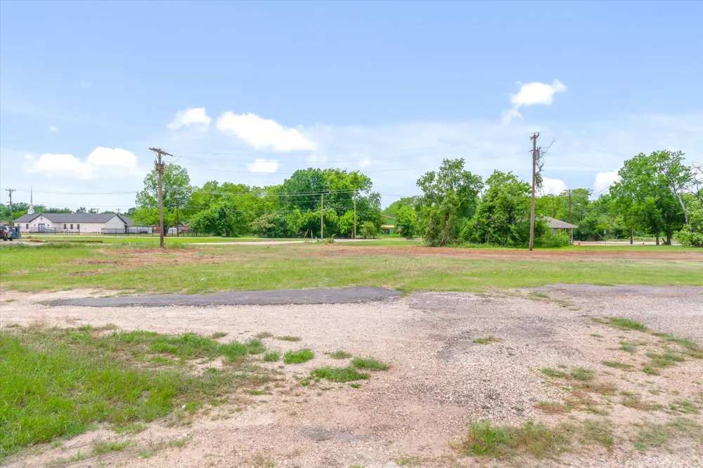 1008 S Virginia Street Terrell, TX 75160