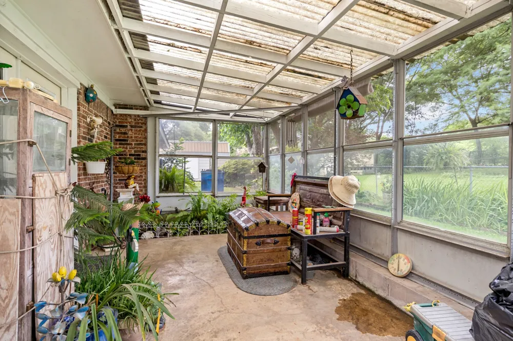 1002 S Lide Avenue Mt Pleasant, TX 75455