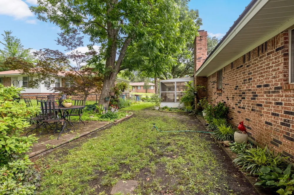 1002 S Lide Avenue Mt Pleasant, TX 75455