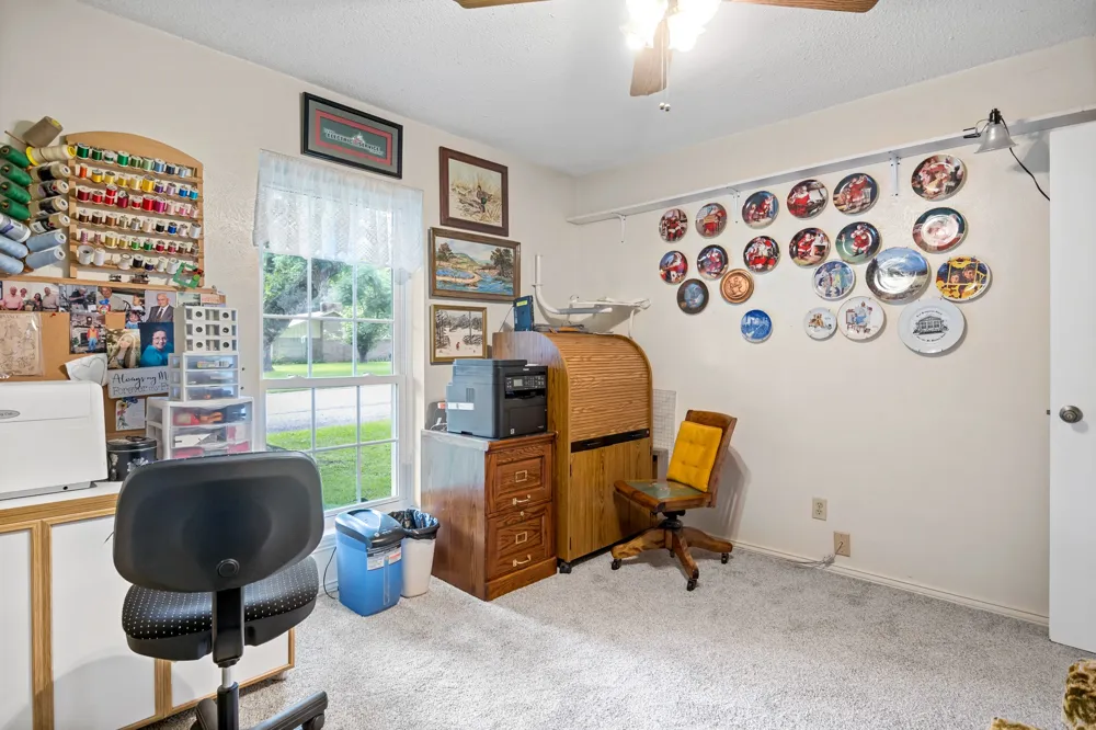 1002 S Lide Avenue Mt Pleasant, TX 75455