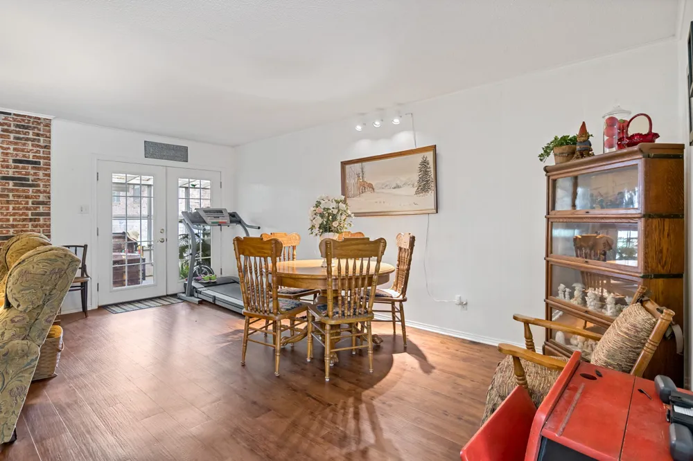1002 S Lide Avenue Mt Pleasant, TX 75455