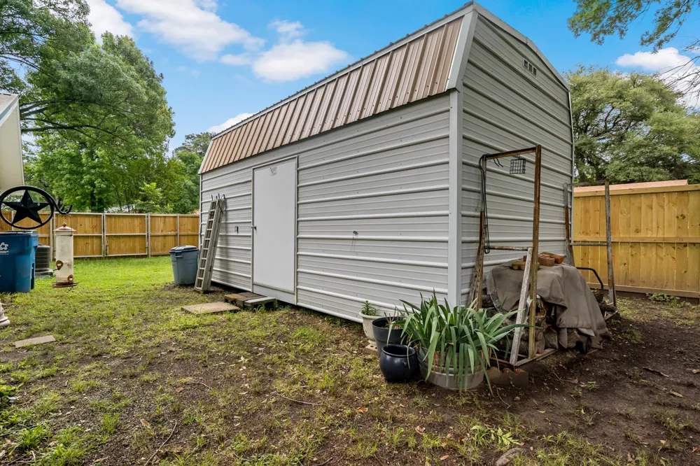 1002 S Lide Avenue Mt Pleasant, TX 75455