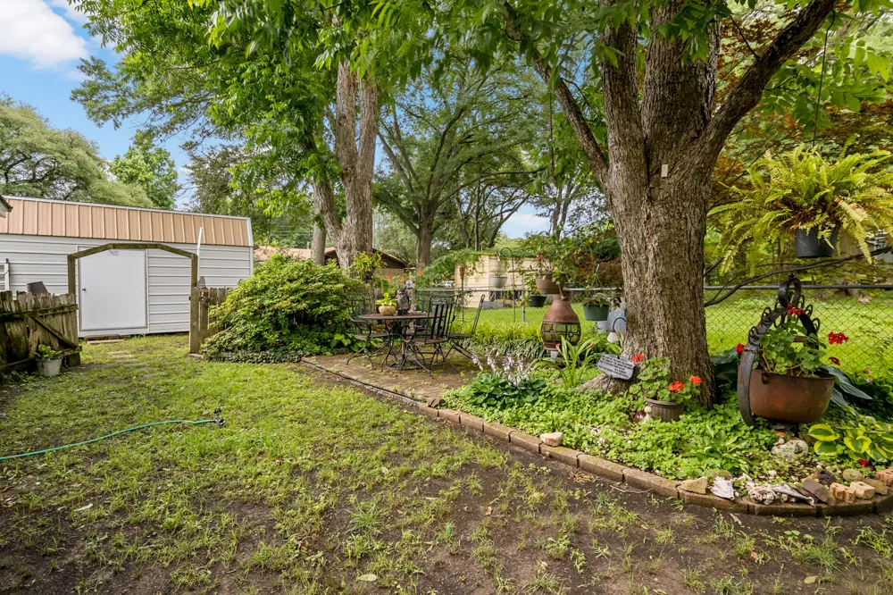 1002 S Lide Avenue Mt Pleasant, TX 75455
