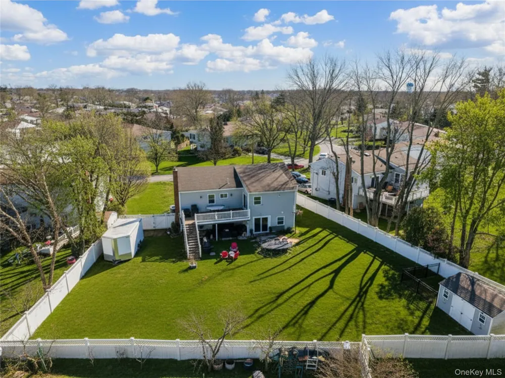 7 Dunhill Road Manhasset Hills, NY 11040