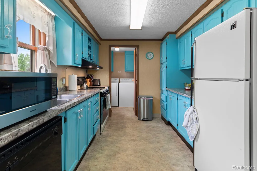 704 Webber Court Linden City, MI 48451