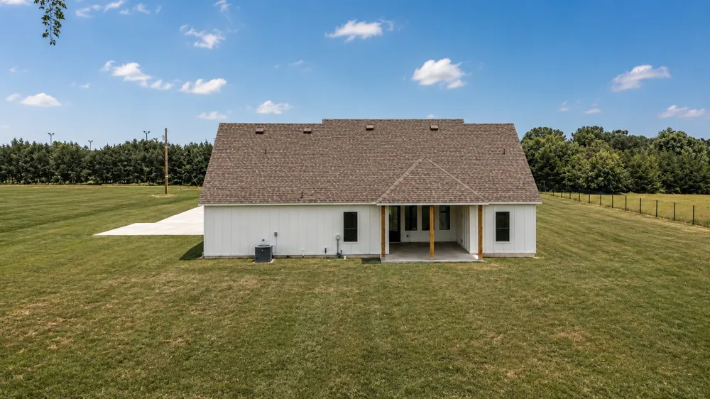 4318 County Road 1088 Celeste, TX 75423