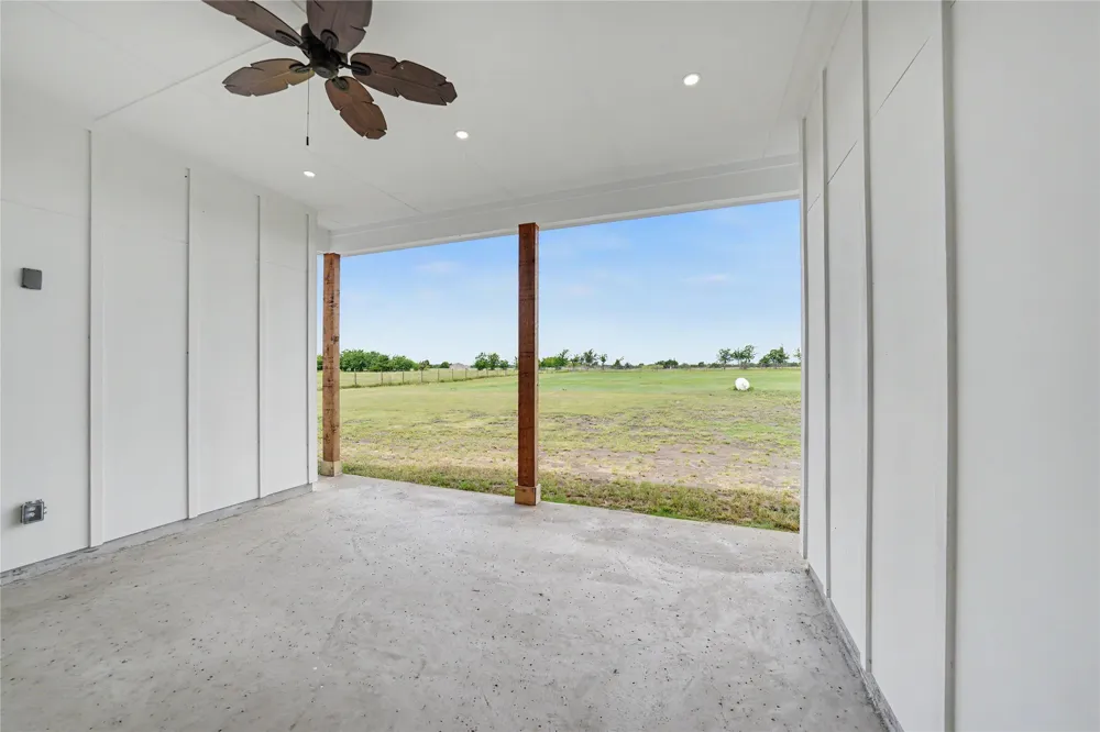 4318 County Road 1088 Celeste, TX 75423