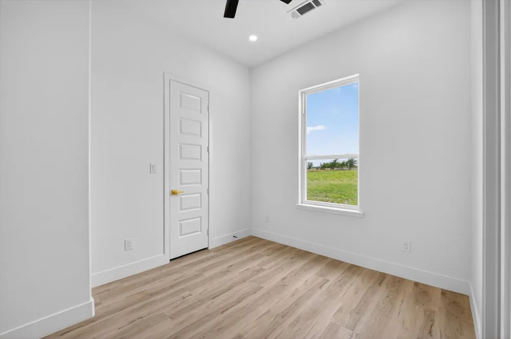 4318 County Road 1088 Celeste, TX 75423