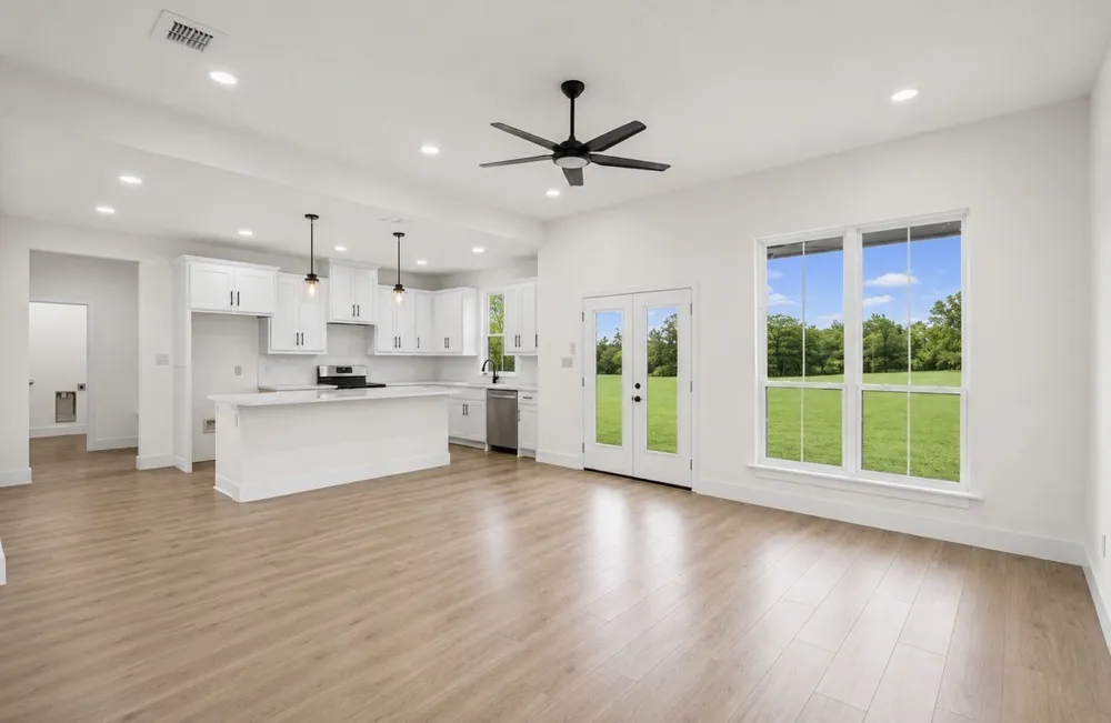 252 Jimmy Lane Millsap, TX 76066