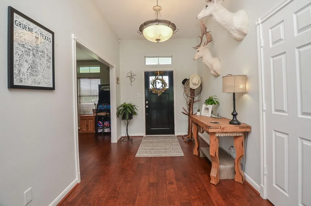 27644 Spring Hill Road Hempstead, TX 77445