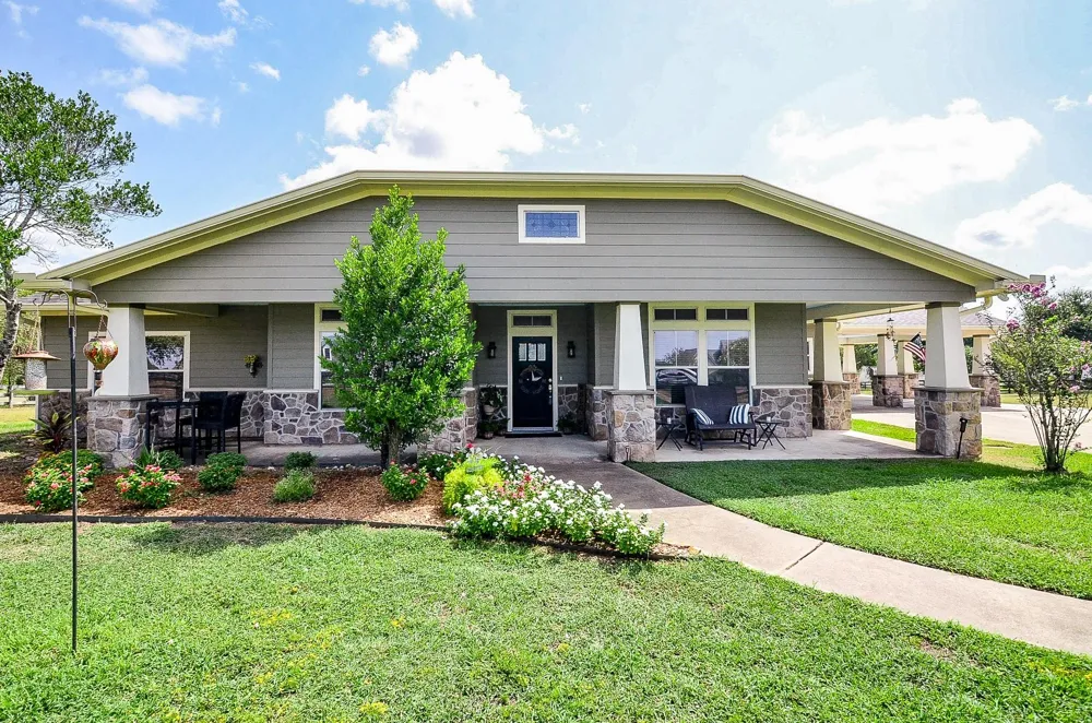 27644 Spring Hill Road Hempstead, TX 77445