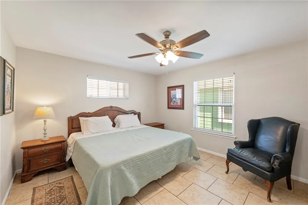 419 Spencers Landing Port Aransas, TX 78373