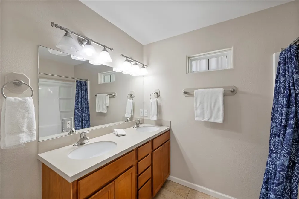 419 Spencers Landing Port Aransas, TX 78373