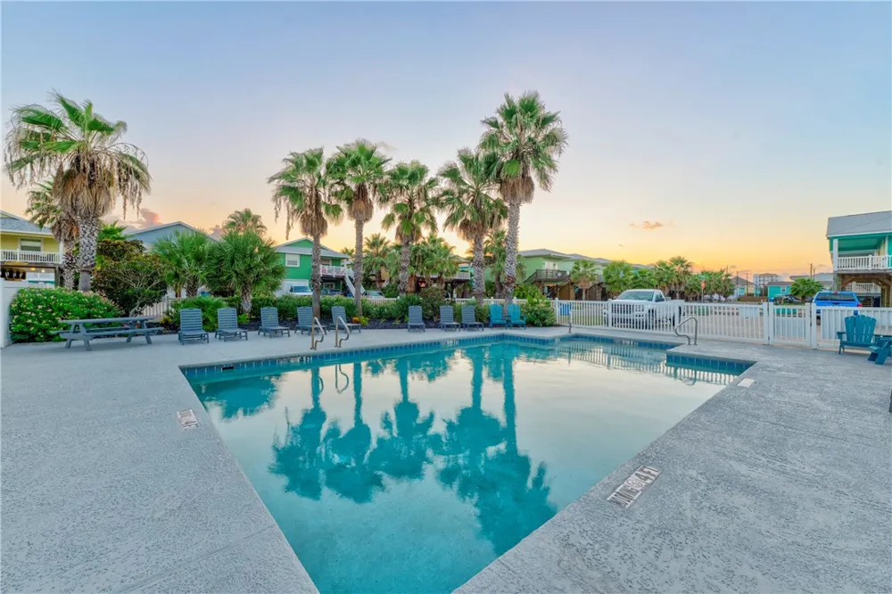 419 Spencers Landing Port Aransas, TX 78373