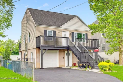 126 Dock Street