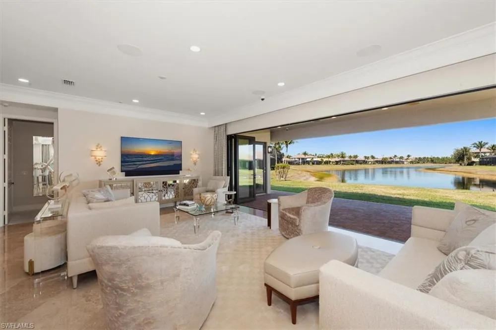 3168 Pacific Drive Naples, FL 34119